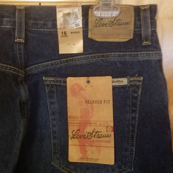 Levi Strauss Signature Jeans Misses sz 16 Short B3 - Picture 6 of 7